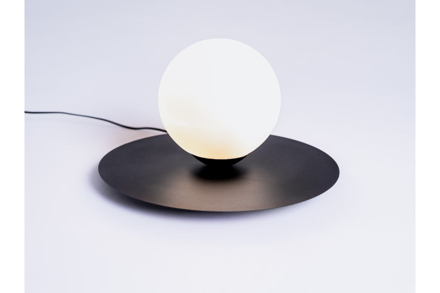 SKIVA Ball Table Lamp