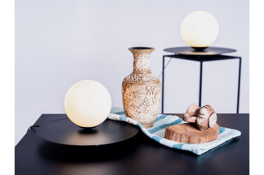 SKIVA Ball Table Lamp